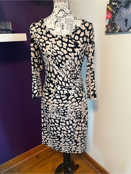 Calvin Klein Dresses & Skirts - Calvin Klein Black and Cream Animal-Print Long Sleeve Dress